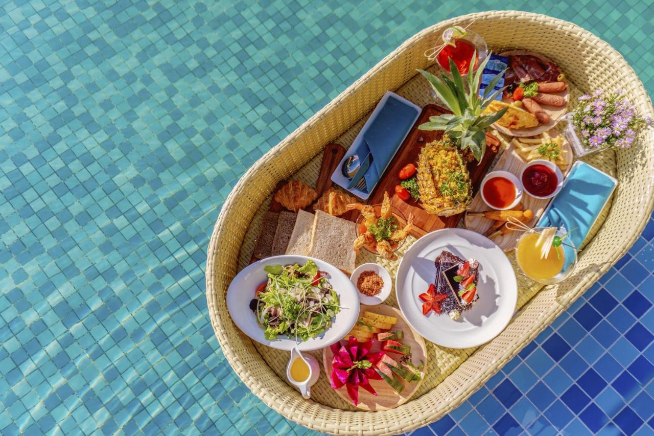 Maximilan Danang Beach Hotel Екстериор снимка